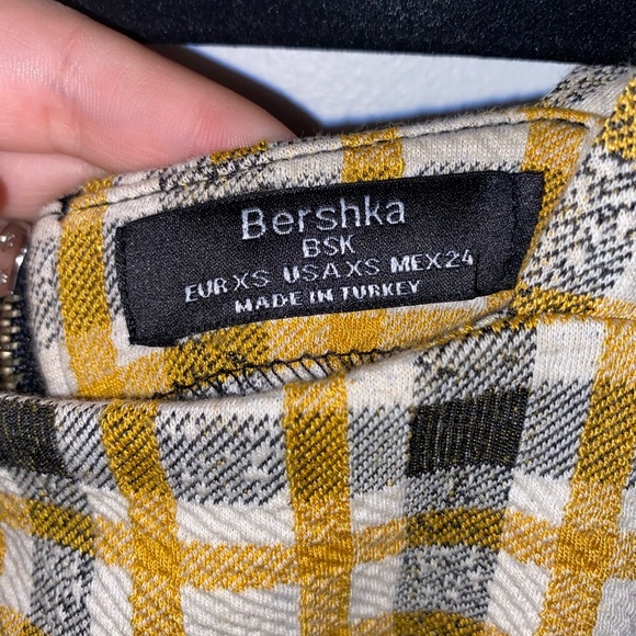Yellow Plaid Crop Top from Bershka - Picture 3 of 3